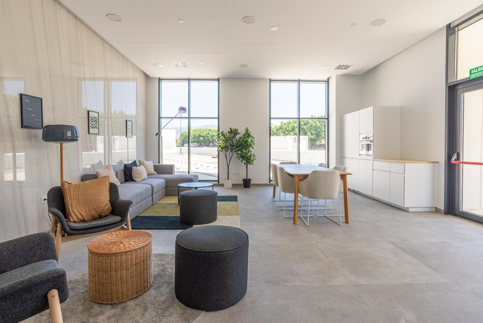 Skyline Vi Pool & Coworking By Ele *